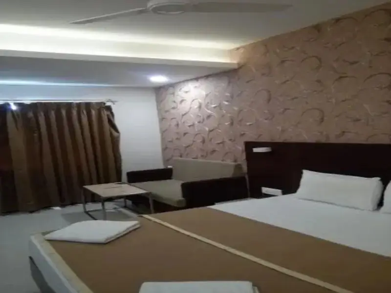 Удджайн: Hotel Kgc Celebrations