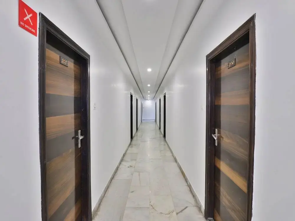 Ахмедабад: Vista Rooms at SM Road Ellis Bridge