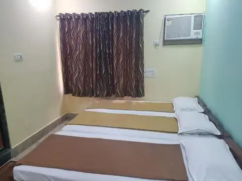 Нави-Мумбай: Hotel Sai Shradha