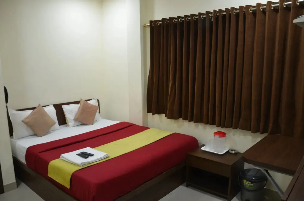 Мумбаи: Hotel Star Inn