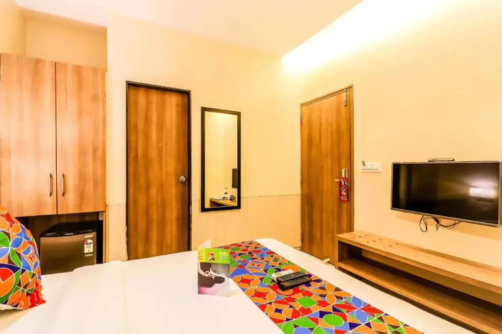 Мумбаи: FabHotel Ascot International