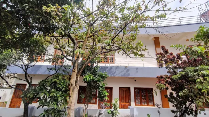 Кумили: Grand Periyar Residency,Near Kumily Busstation