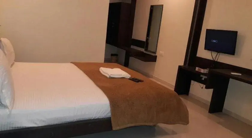 Хоспет: Hotel Swathi