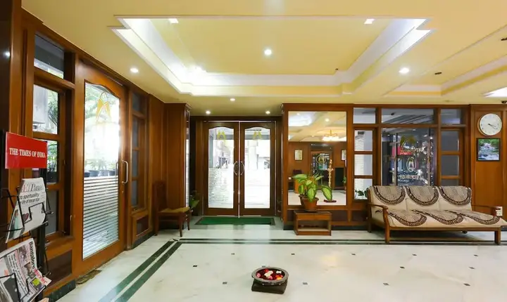 Бангалор: Hotel Adarsha Inn