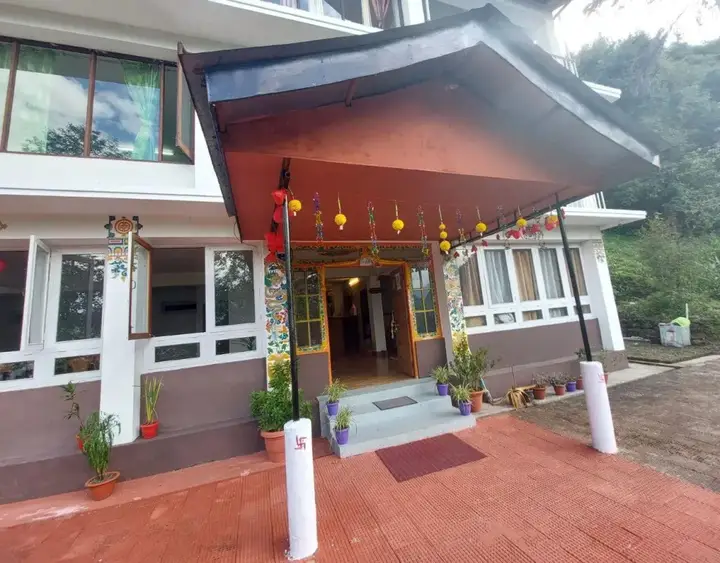 Пеллинг: Norbulingka Retreat