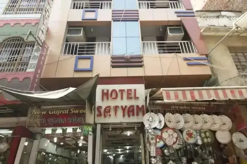 Hotel Satyam — фото 1