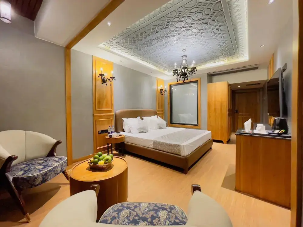 Шринагар: Hotel Paradise