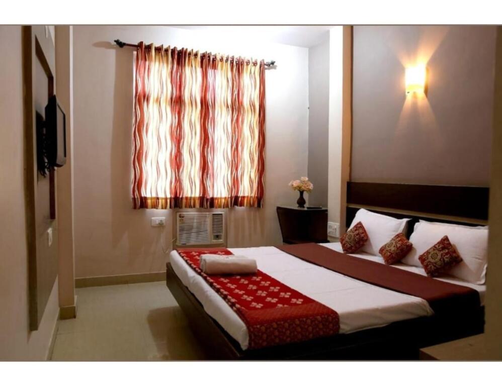Hotel Shubh Laxmi — фото 1