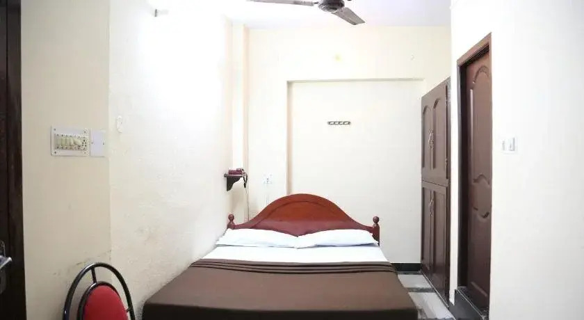 Ченнаи: Rmc travellers inn