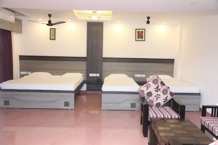 Салем: Hotel Karpagam International