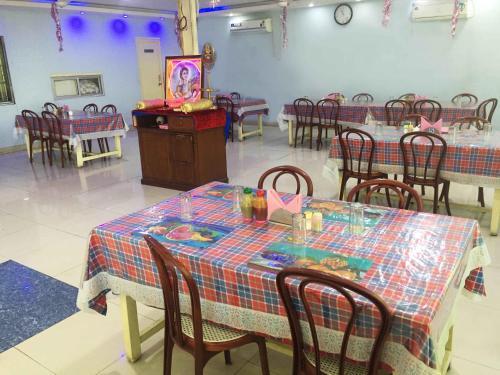 Хазарибаг: Nandgaon Hotel
