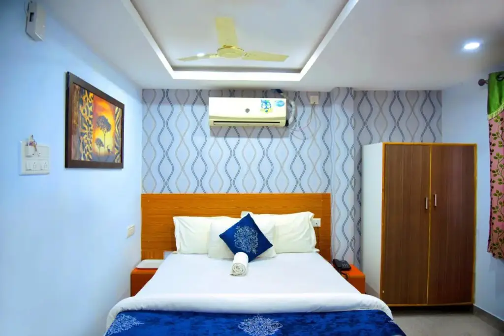 Chikkajala: Housefinch Residency
