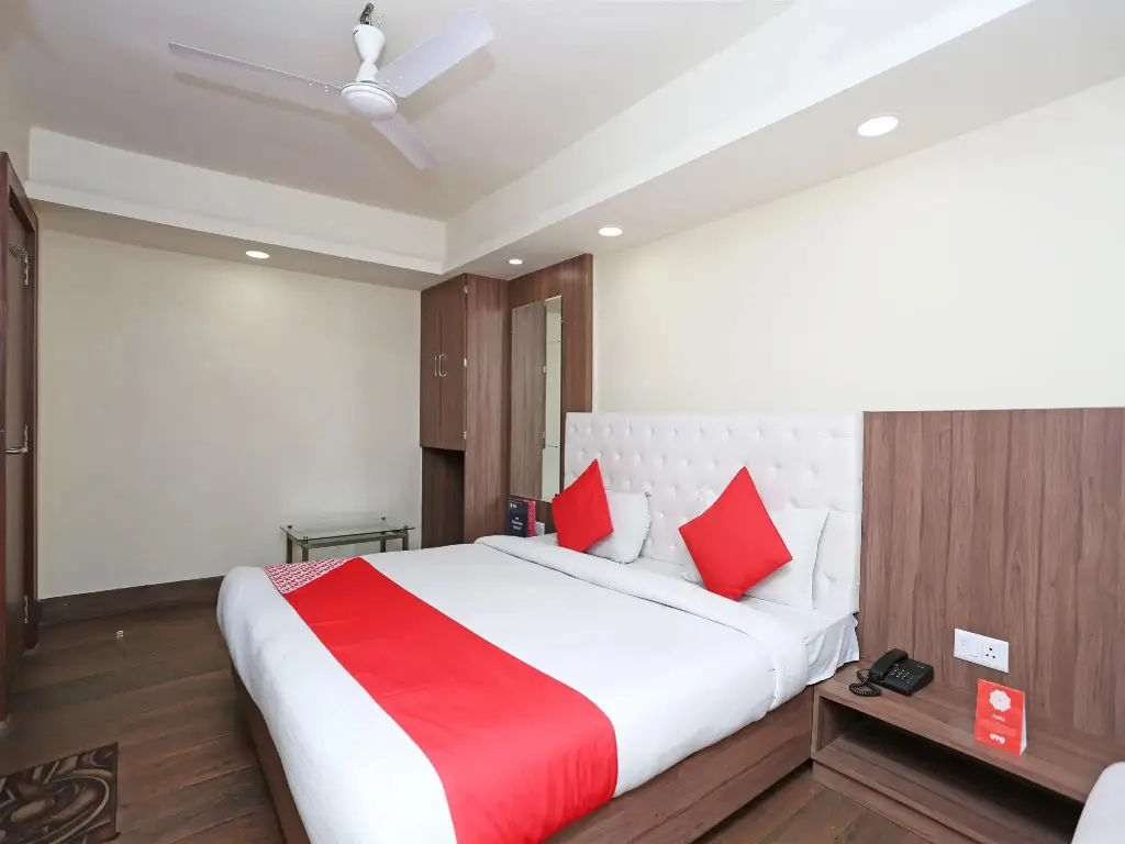 Бхопал: OYO 4406 Hotel Arya Palace