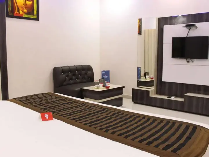 Агра: Hotel Gayatri Residency