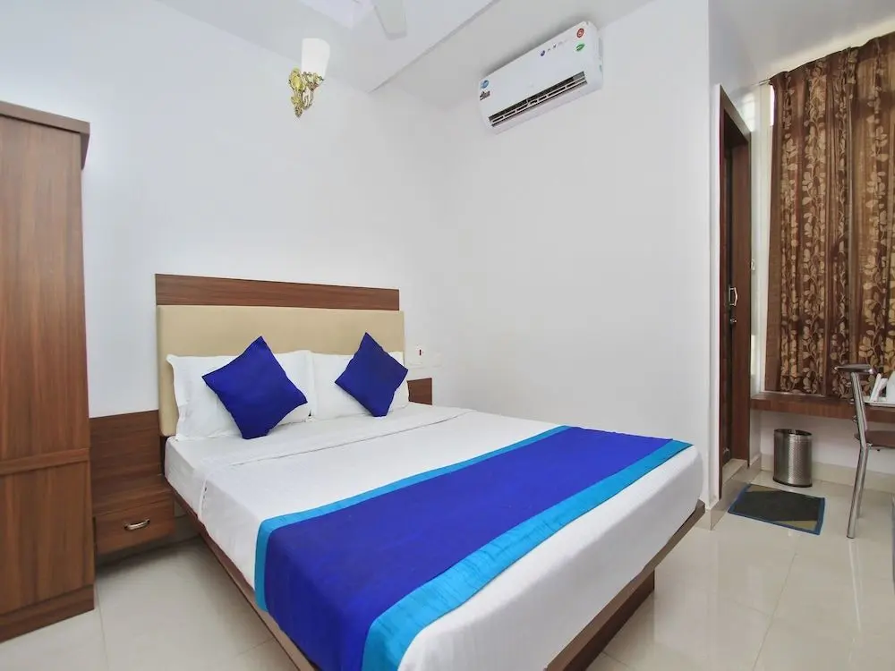 Майсур: OYO 12153 Hotel B S International
