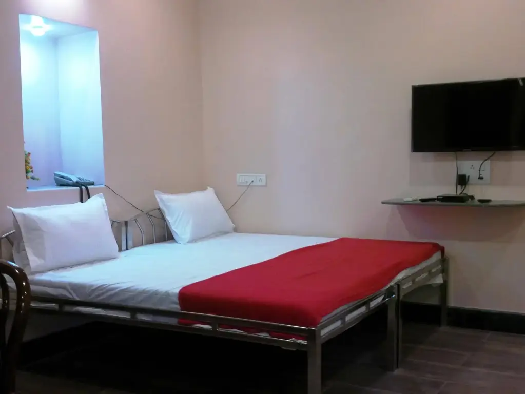 Мумбаи: Hotel Blue Bird Colaba