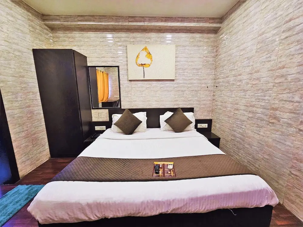 Раджкот: Hotel Sk