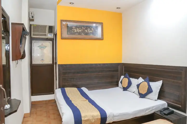 Нью-Дели: Hotel Konark