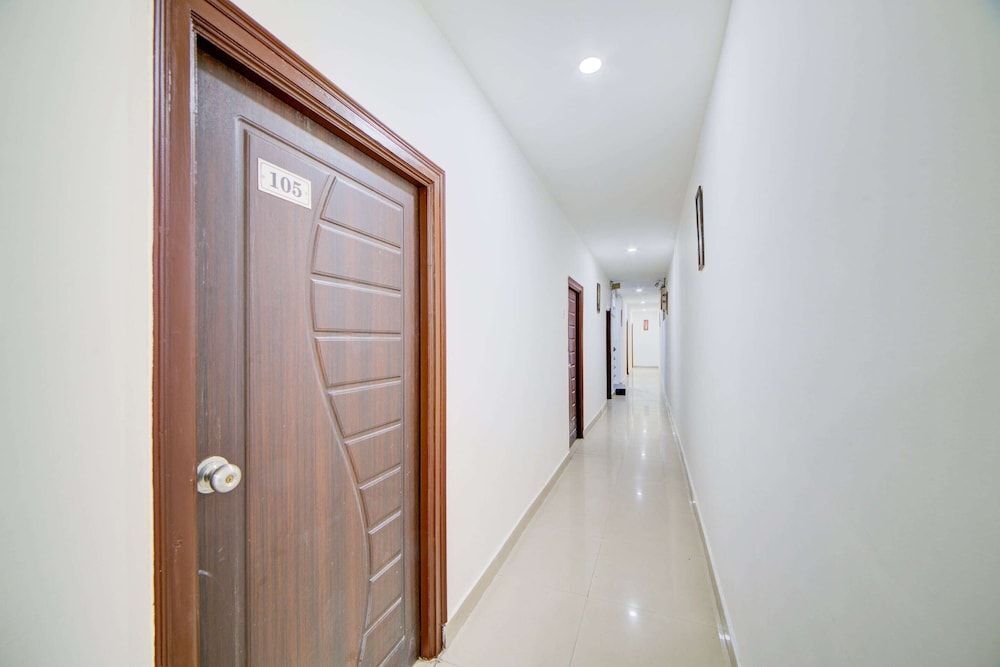 Хидерабад: OYO 4025 Hotel Meredian Orchid