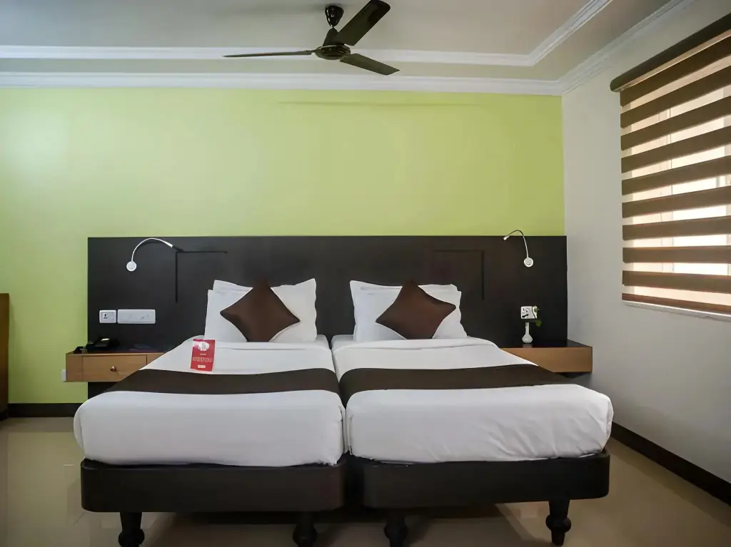 Ченнаи: New Woodlands Hotel