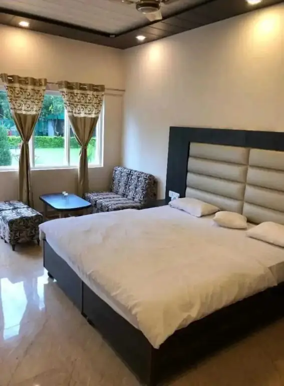 Бахадрабад: The Palms Resort
