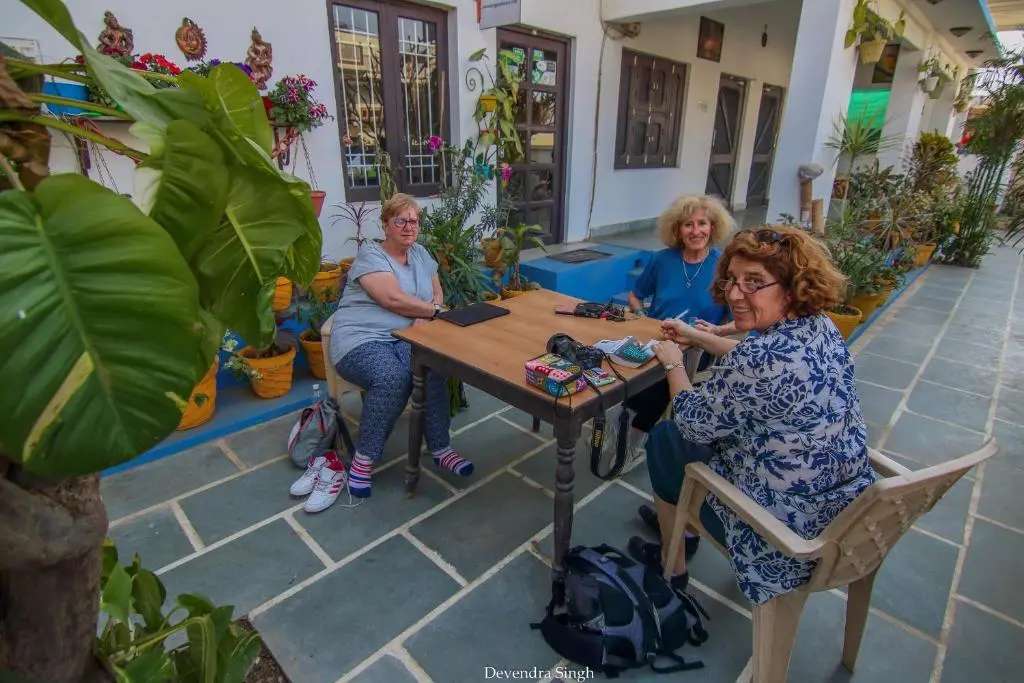 Фатехпур-Сикри: Iora Guest House