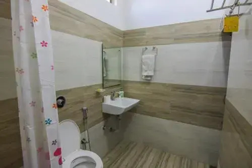 Фатехпур-Сикри: Iora Guest House