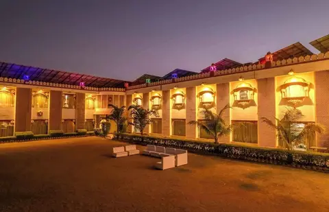 The Royal Paradise Resort and Salt Yard — фото 1
