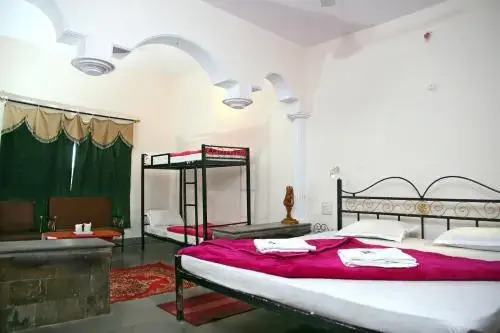 Баихар: Tribal Woods Kanha