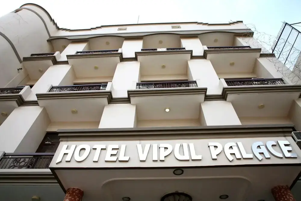 Hotel Vipul Palace — фото 1