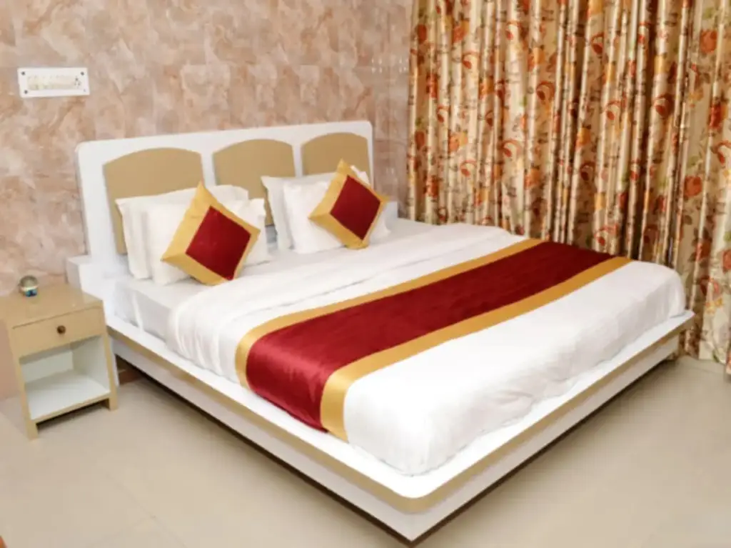 Мератх: Hotel Grant Deluxe