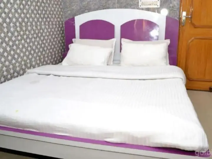 Мератх: Hotel Grant Deluxe