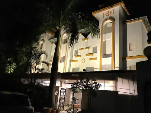 Hotel Manas — фото 1