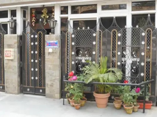 Нью-Дели: Delhi Expats Guest Home