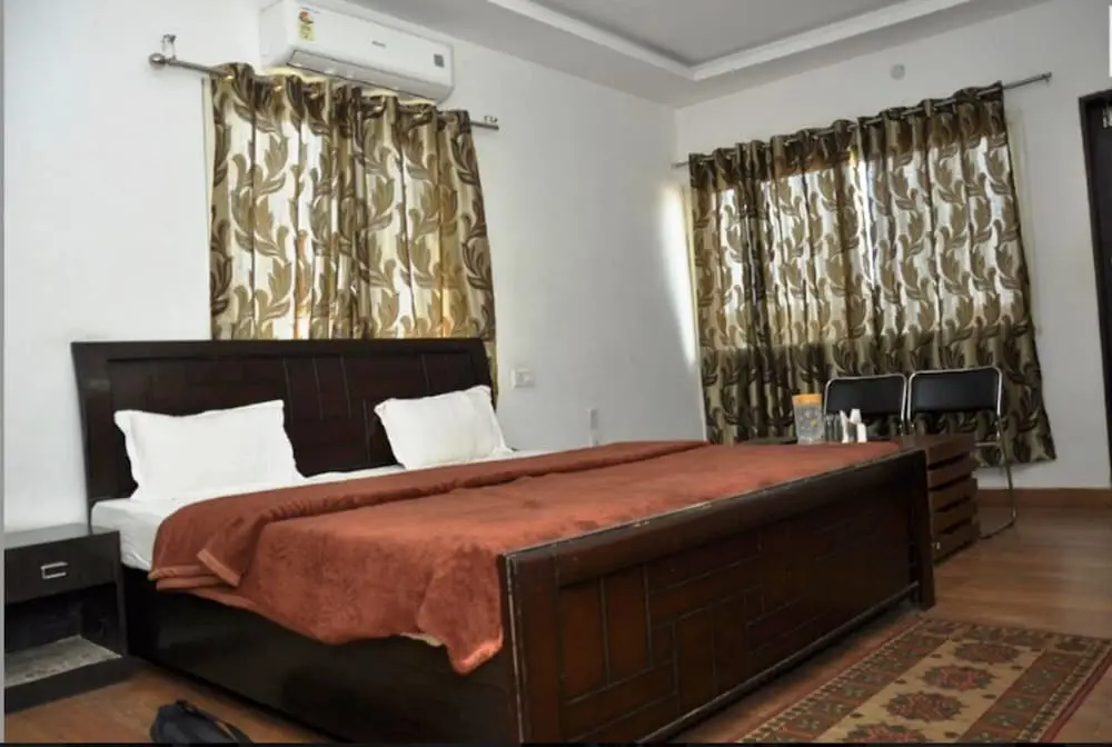 Вайдхан: Hotel Udika Palace