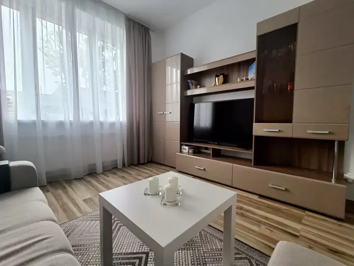 Калининград: Квартира на Толстикова