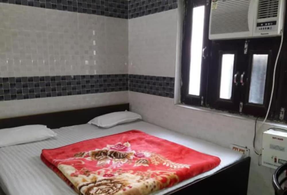 Харидвар: Goroomgo Sai Kripa Guest House haridwar