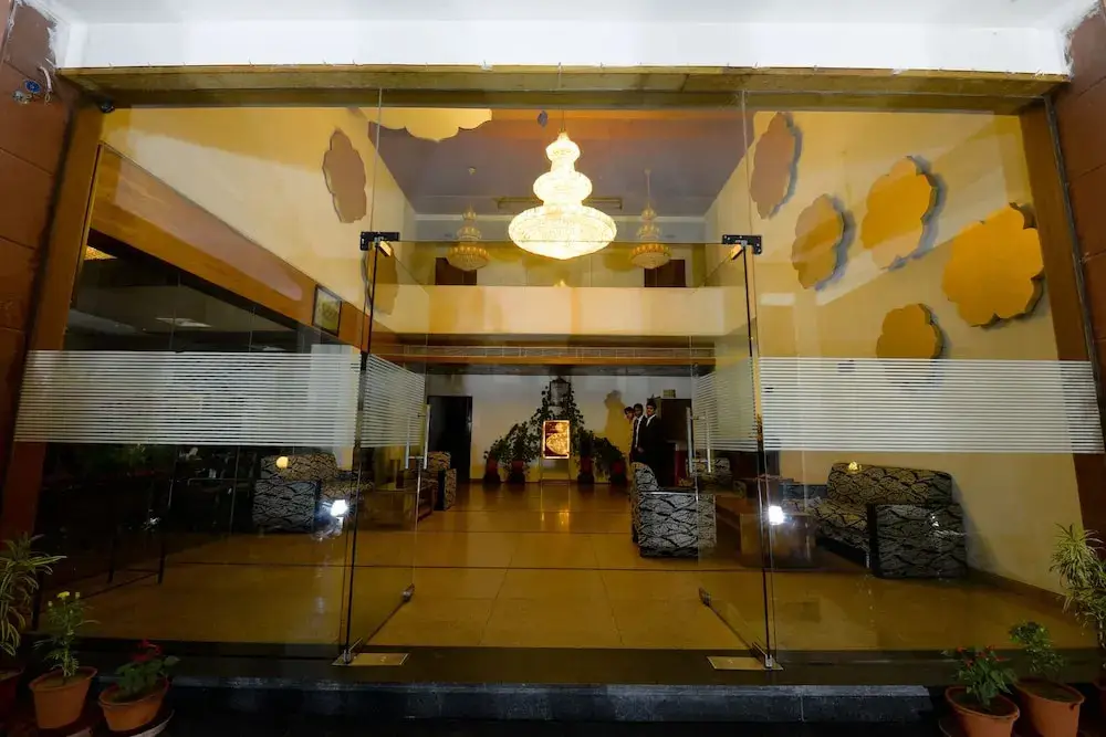Джайпур: Shivam Resort and Hotel
