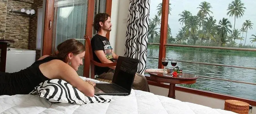 Аллеппи: Abad Premium House Boat