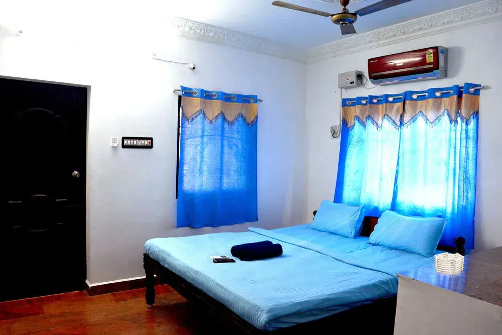 Калапет: Vedanta Wake Up! Pondicherry - Auroville Beach