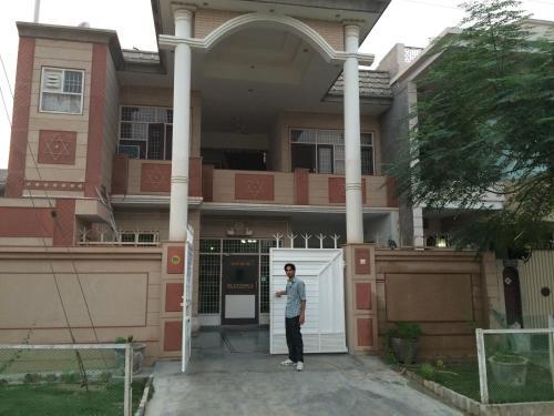 Фаридкот: Blessings Guest House