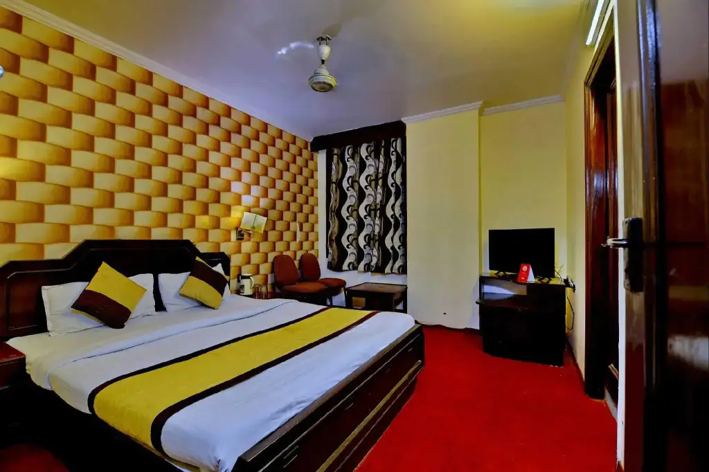 Джайпур: Hotel Maharani Plaza
