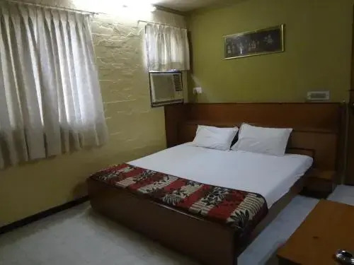 Мумбаи: Hotel Happy Home