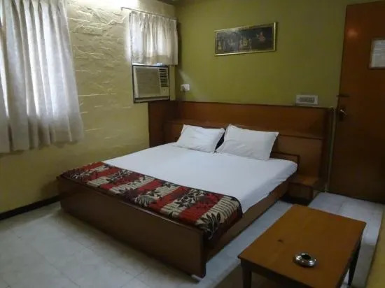 Мумбаи: Hotel Happy Home