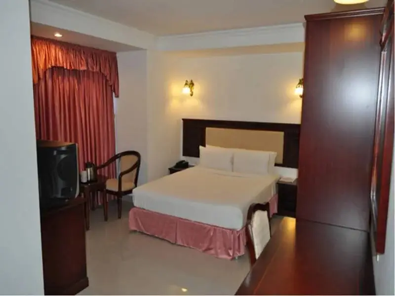Коччи: Hamilton Hotel
