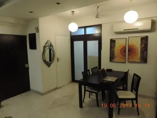 Колката: Emerald Mayfair