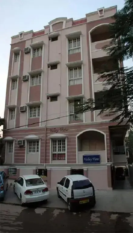 Хидерабад: 14 Square Banjara Hills