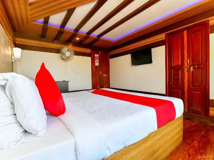Аллеппи: Kerala Vacation Houseboat
