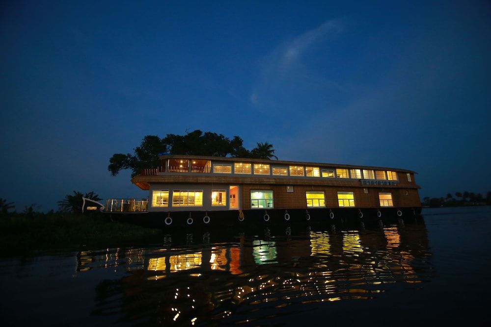 Аллеппи: Kerala Vacation Houseboat