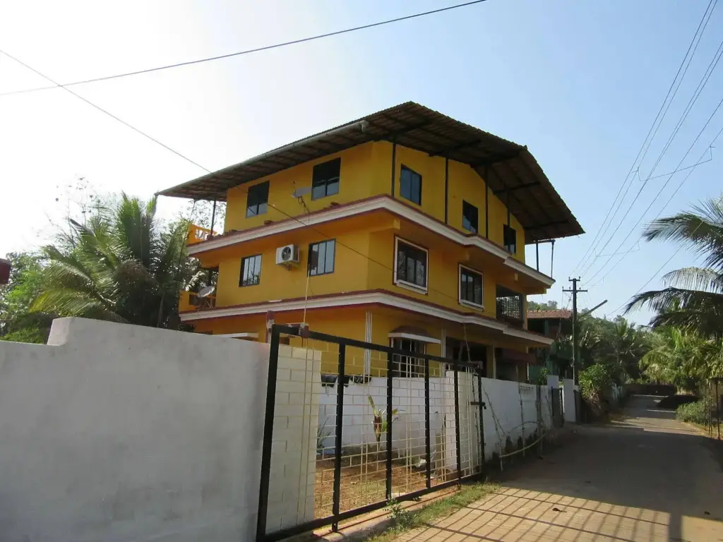 Верем: Mandrem Beach Guest House Goa